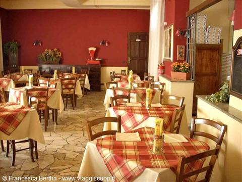 Nella sala del Ristorante Pizzeria Caffè del Tranvai