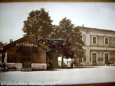 L'edificio del Ristorante della Stazione, in una foto storica