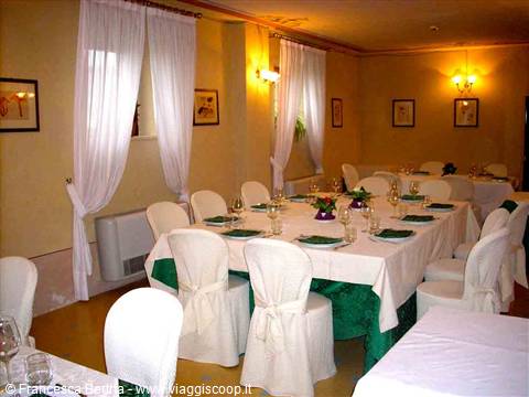 Nelle sale del Ristorante La Palmana