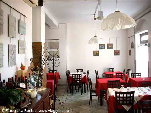 Nella sala del Ristorante Ligustico di Stella