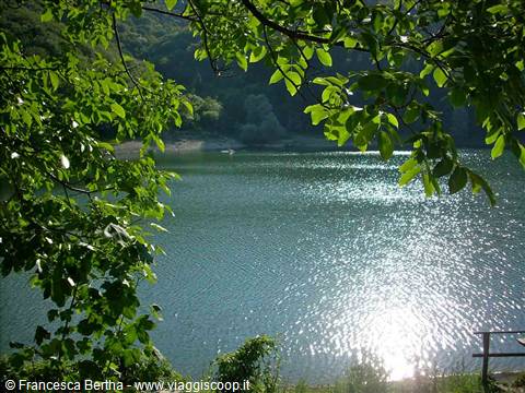 Scorcio del Lago di Osiglia