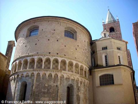 Nel centro storico di Albenga