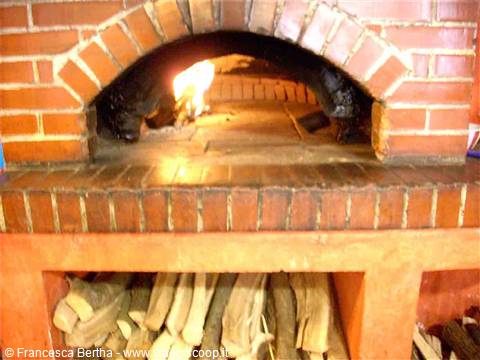 Il forno a legna del Ristorante Pizzeria Giulisse