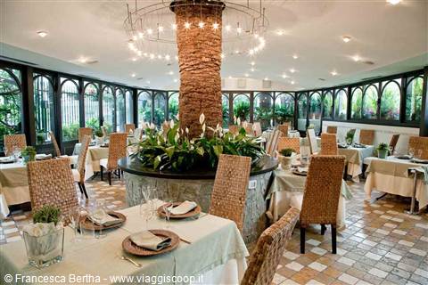 Nella sala del Ristorante Manuelina di Recco