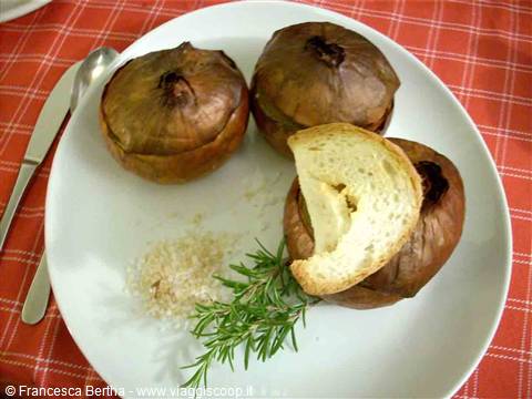 Prelibatezze dell'Osteria Eneo: le cipolle al sale