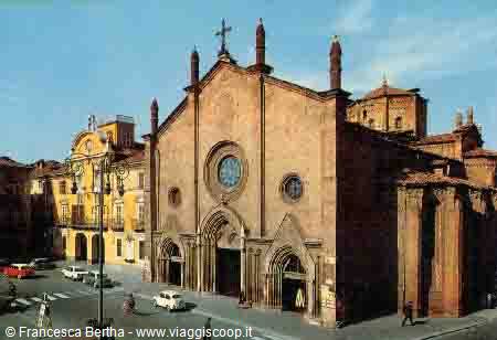 Un'antica foto della Collegiata di San Secondo