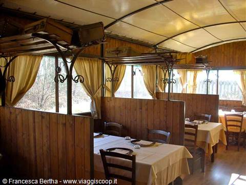 Presso le sale del Ristorante La Carrozza