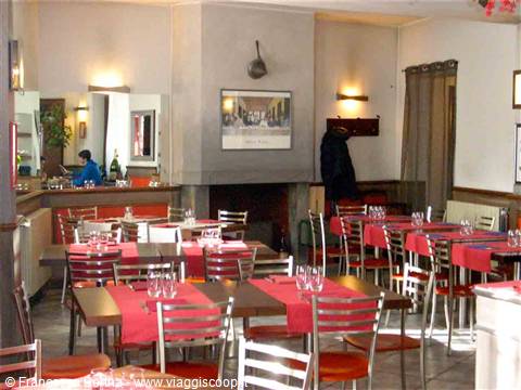 Nella sala del Ristorante Pizzeria Il Bivio