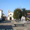 Una bella piazza a Olgiate Olona ITALIA 