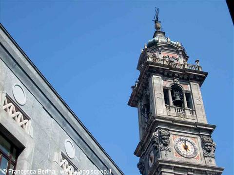 La torre campanaria