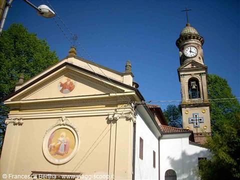 La chiesa nei pressi di Villa Genova