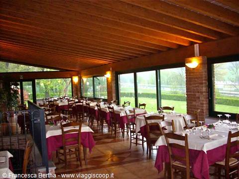 Nella sala della Locanda dell'Arzente