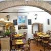 Nella caratteristica sala del Focacciaio di Rapallo ITALIA 