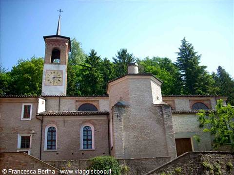 Veduta dell'antica parrocchiale dei S.S. Giacomo e Cristoforo, oggi Biblioteca