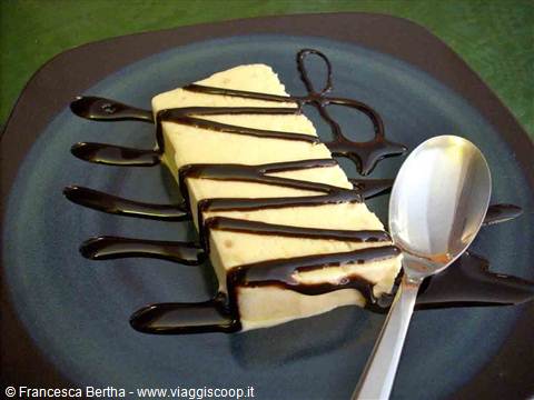 Uno sfizioso semifreddo del Ristorante Sapori di Langa