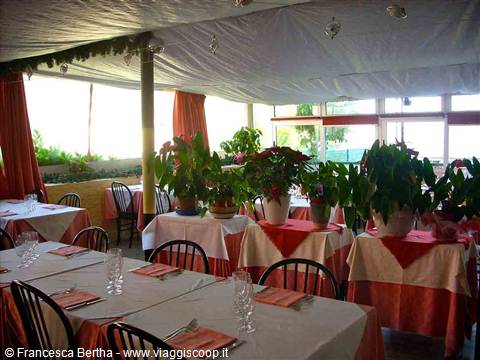 Nella sala del Ristorante Gargantua