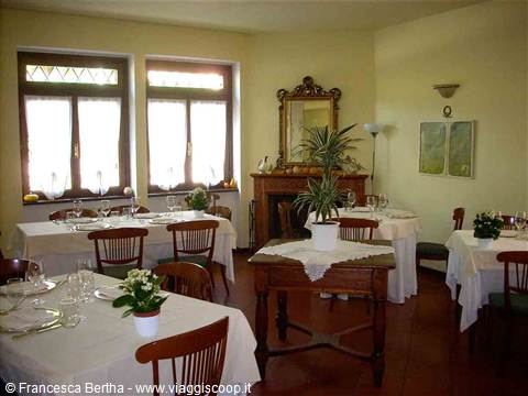 Nella sala dell'Albergo Ristorante Selvatico