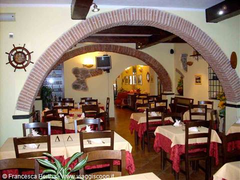 Nella sala del Ristorante Antico Borgo