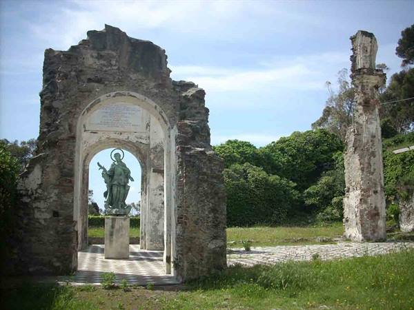 Le rovine dell'Oratorio di Santa Caterina