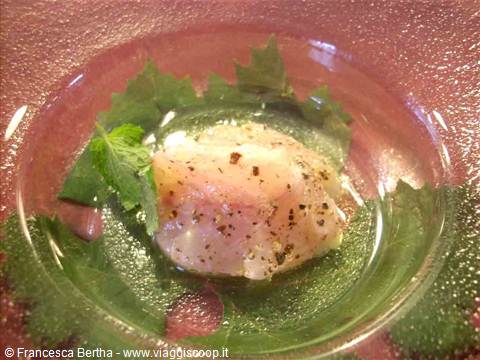 Il branzino affumicato a caldo con legno di rosmarino