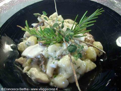 Gnocchetti con orata e funghi porcini