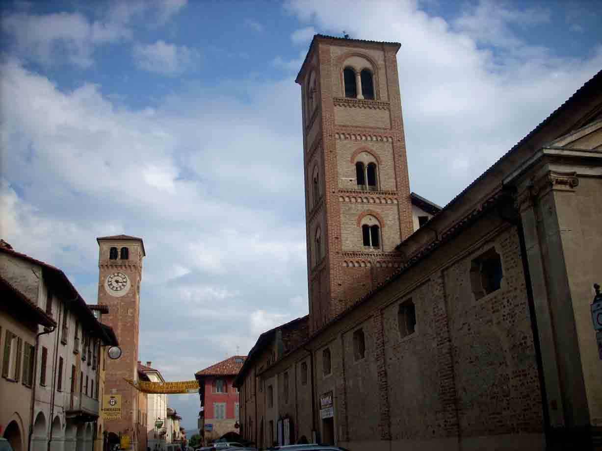 Veduta con la torre e il campanile della Chiesa di San Gregorio