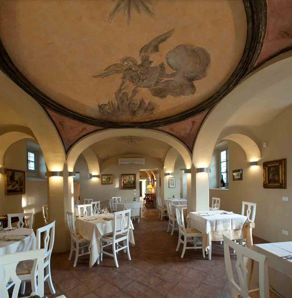 Nell'elegante sala del Ristorante Il Grifone