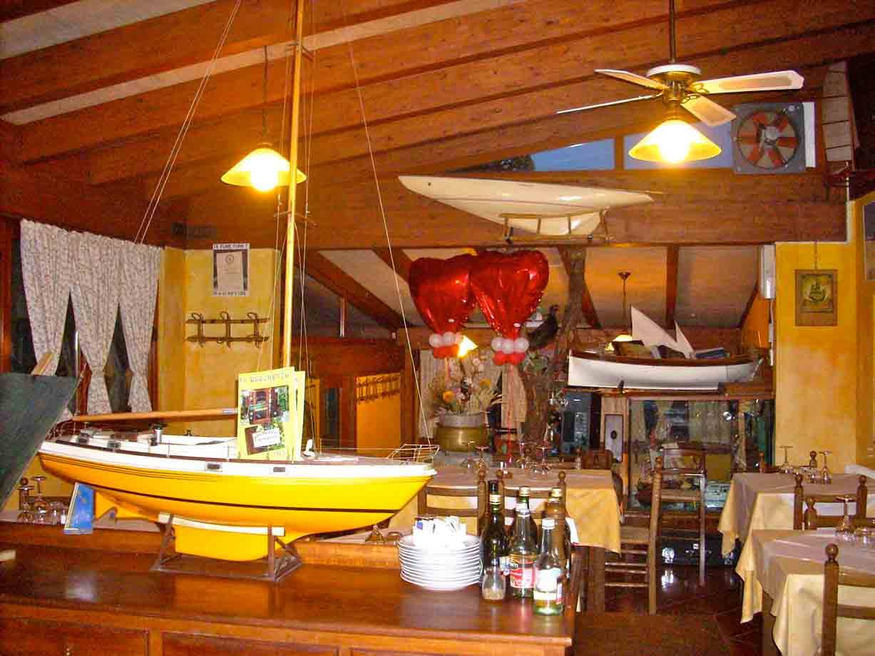 Decorazioni marinare presso il Ristorante Il Boschetto