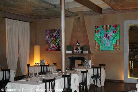 Nella sala del Ristorante Botero