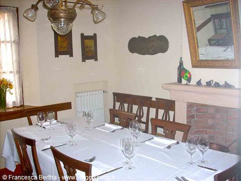 A tavola presso la storica Trattoria La Buca