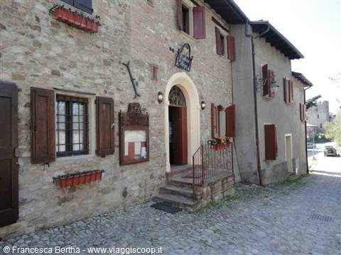 L'entrata della Trattoria del Borgo
