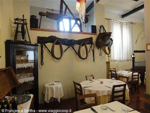 A tavola presso il Ristorante La Scuderia