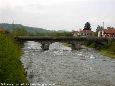 Il ponte sul torrente Sangone