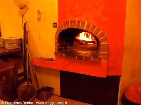 Il forno a legna del Ristorante Borgo Antico