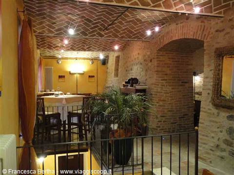 Nelle caratteristiche sale della Taverna dei Tre Mori