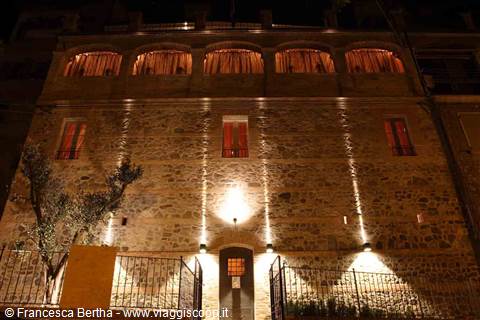 L'entrata della Taverna dei tre Mori