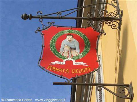 Lo scudo della Fermata Ciclisti