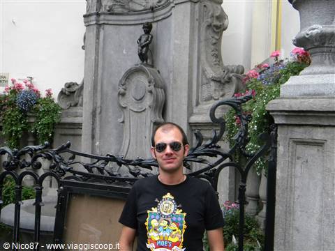 Eccomi davanti al Manneken Pis!
