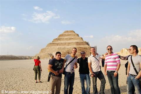 piramide a gradoni a Sakkara