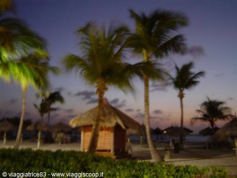tramonto a Eagle beach 