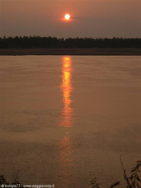 14 - Mekong - Tramonto 2