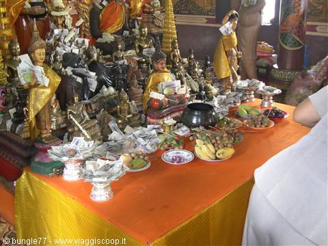 15 - PP - Wat Phnom - Offerte