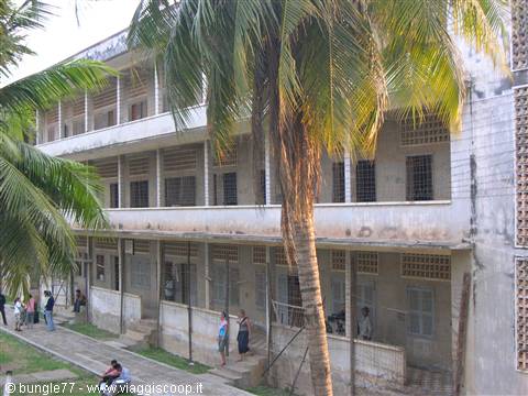 15 - PP - Tuol Sleng 2
