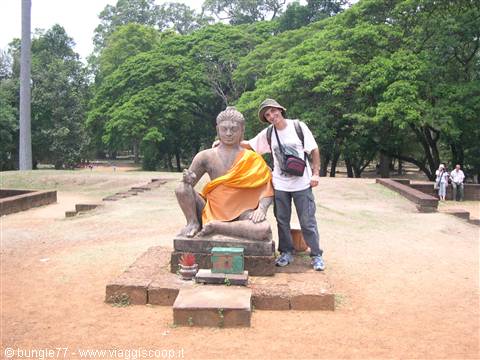 18 - Angkor - Re lebbroso