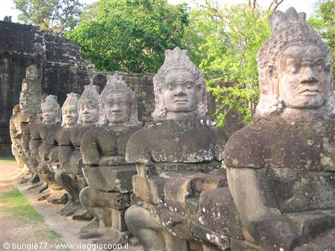 18 - Angkor - Porta Sud