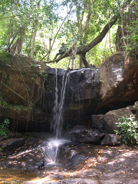 22 - Kbal Spean - Io e la cascata