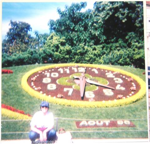ginevra: l'orologio fiorito