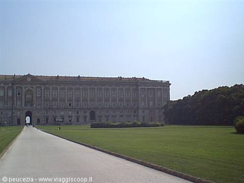 la reggia all'esterno