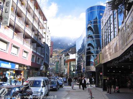 un' altra via dello shopping