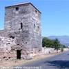 di fronte al sito archeologico ITALIA 